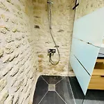 Penzion Le 24 Proche Du Futuroscope - Jacuzzi Compris Beaumont (Vienne)
