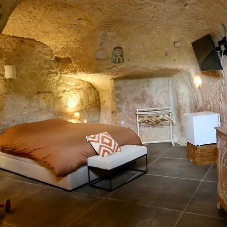 Guest house Le 24 Proche Du Futuroscope - Jacuzzi Compris 4*