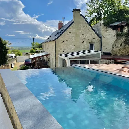 Guest house Le 24 Proche Du Futuroscope - Jacuzzi Compris 4*