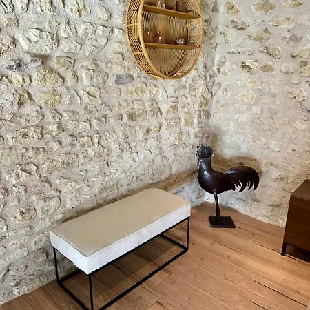 Gasthuis Le 24 Proche Du Futuroscope - Jacuzzi Compris