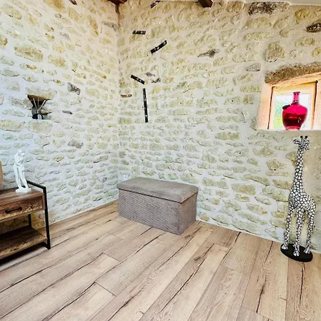 Le 24 Proche Du Futuroscope - Jacuzzi Compris Guest house Beaumont (Vienne)