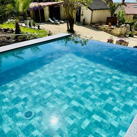 Le 24 Proche Du Futuroscope - Jacuzzi Compris 4* Beaumont (Vienne)
