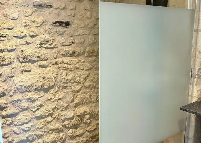 Le 24 Proche Du Futuroscope - Jacuzzi Compris Pensión Beaumont (Vienne)