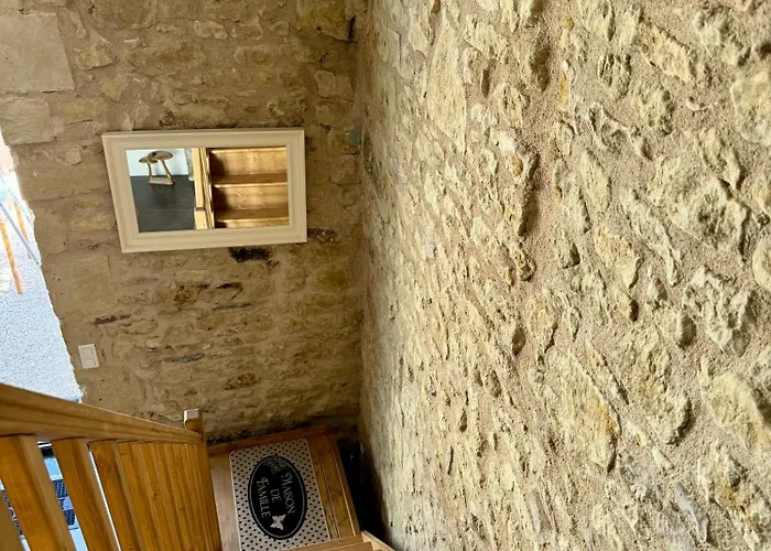 Le 24 Proche Du Futuroscope - Jacuzzi Compris Pensión