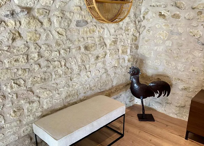 Pensión Le 24 Proche Du Futuroscope - Jacuzzi Compris