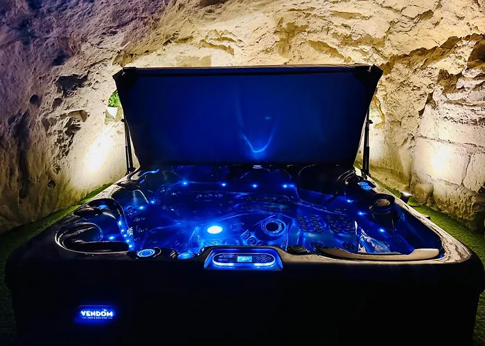 Le 24 Proche Du Futuroscope - Jacuzzi Compris