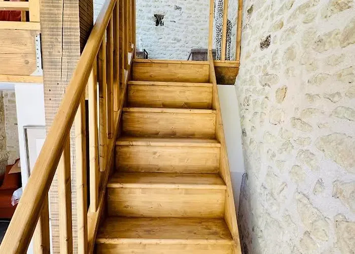 Pensión Le 24 Proche Du Futuroscope - Jacuzzi Compris